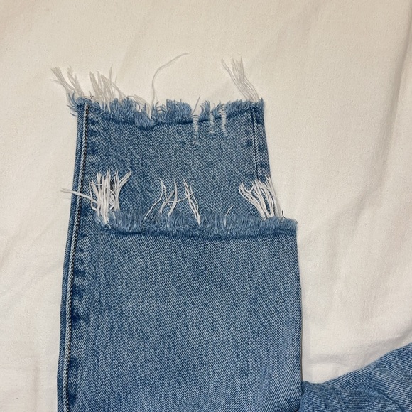 Levi’s Wedgie Straight Leg Raw Hem Women’s Jeans - Picture 6 of 6